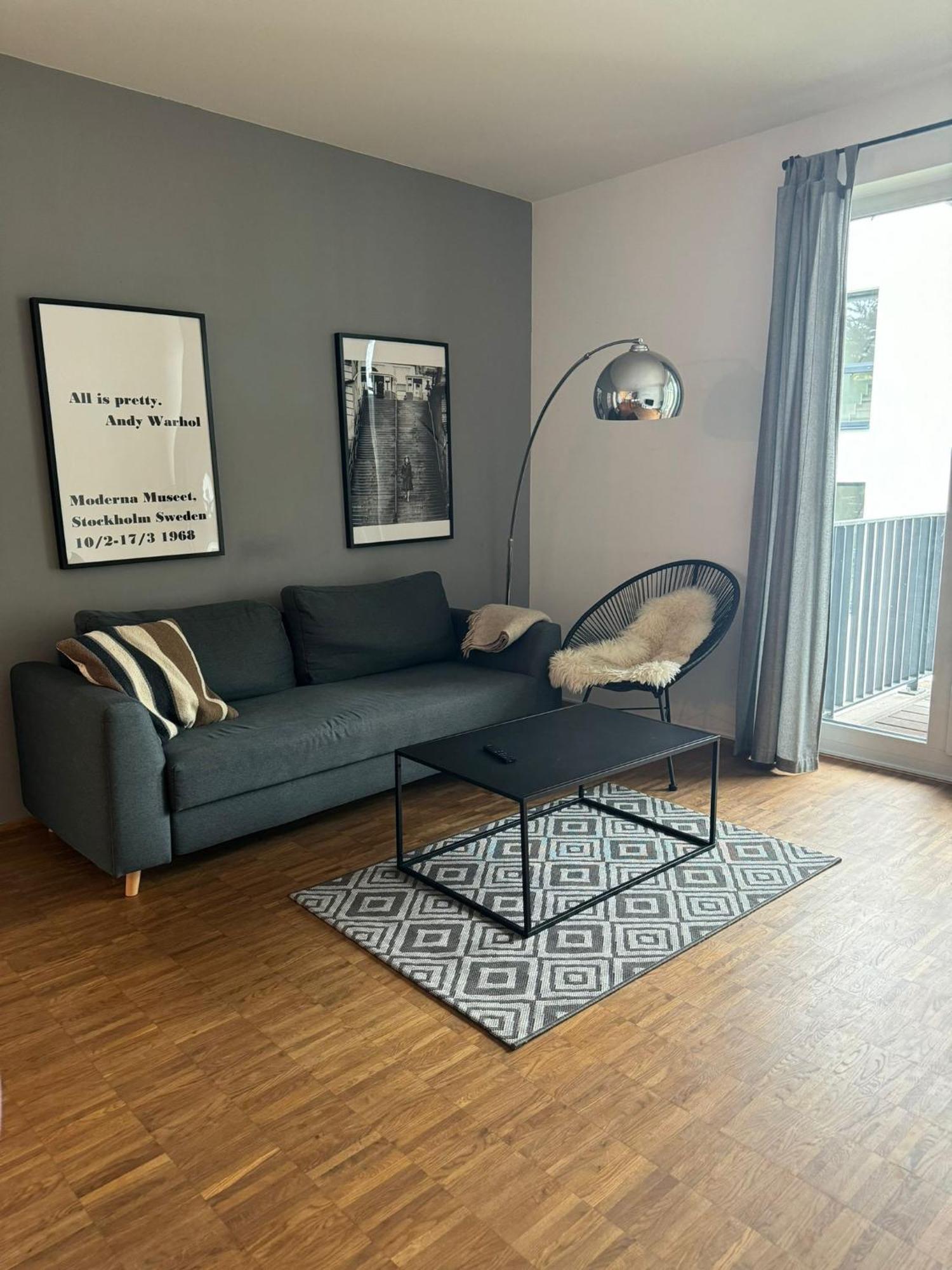 Cozy One Bedroom Apartment In Stellingen Hamburg Exterior photo